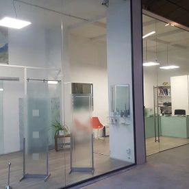 Deco-Vidre oficina con puertas de cristal